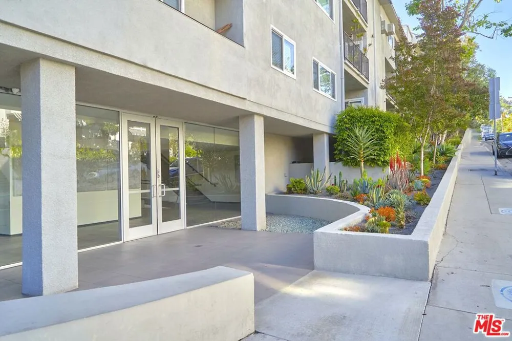9005 Cynthia Street #413 West Hollywood, CA 90069