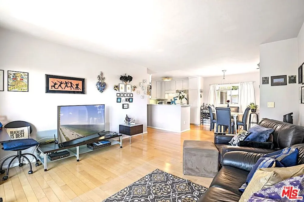 9005 Cynthia Street #413 West Hollywood, CA 90069