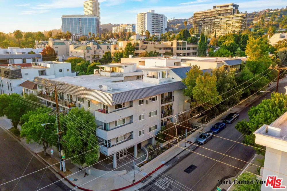 9005 Cynthia Street #413 West Hollywood, CA 90069