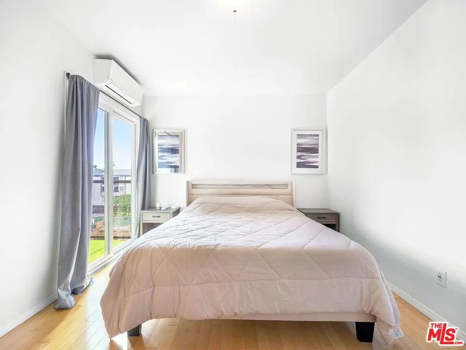 9005 Cynthia Street #413 West Hollywood, CA 90069