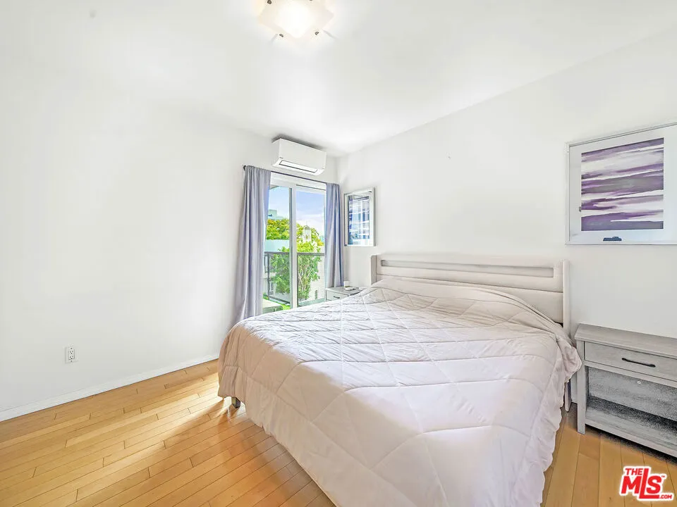 9005 Cynthia Street #413 West Hollywood, CA 90069