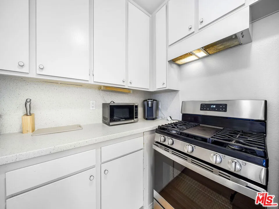 9005 Cynthia Street #413 West Hollywood, CA 90069