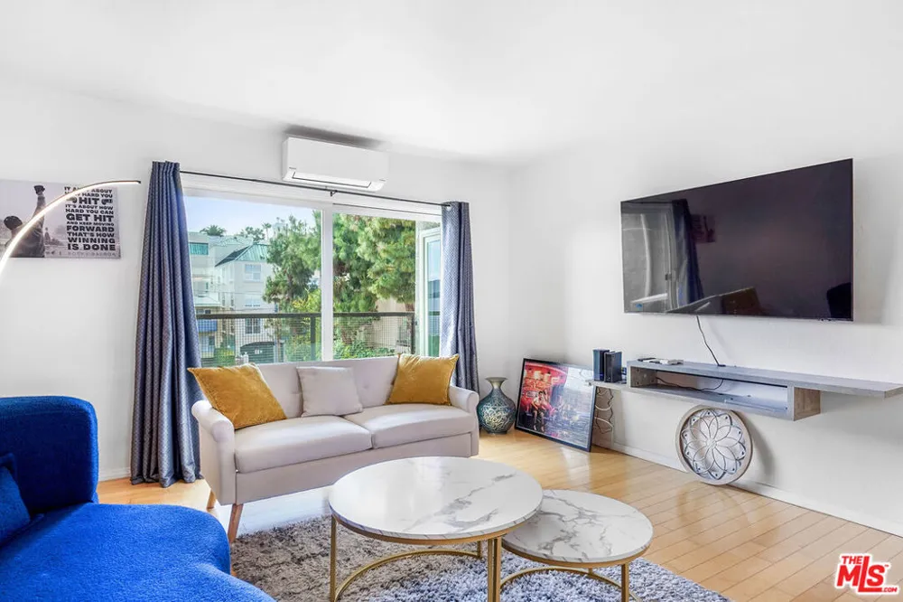 9005 Cynthia Street #413 West Hollywood, CA 90069