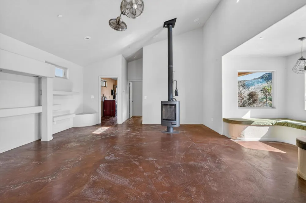 53105 Chia Trail Pioneertown, CA 92268