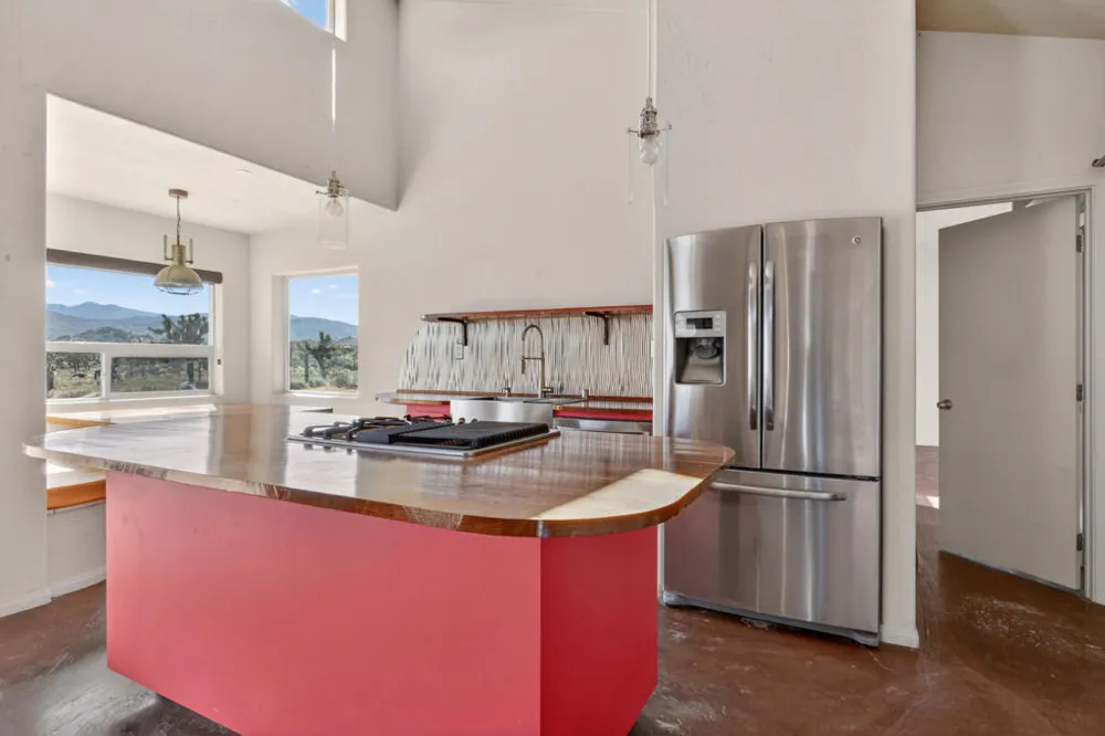 53105 Chia Trail Pioneertown, CA 92268