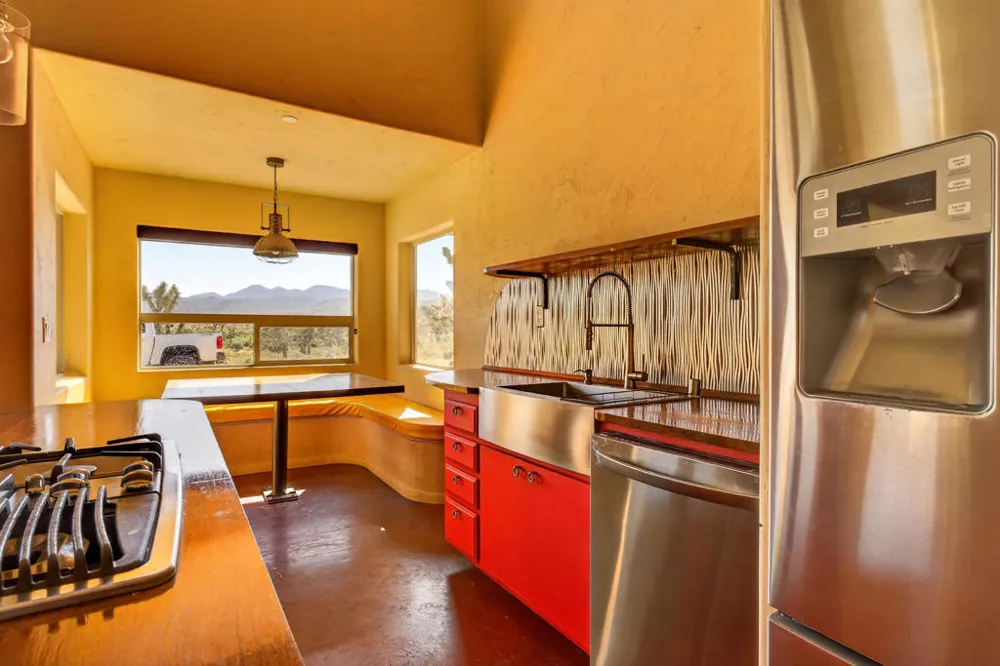53105 Chia Trail Pioneertown, CA 92268