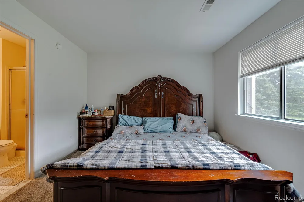 42764 Lilley Pointe Drive #165 Canton Charter Township, MI 48187
