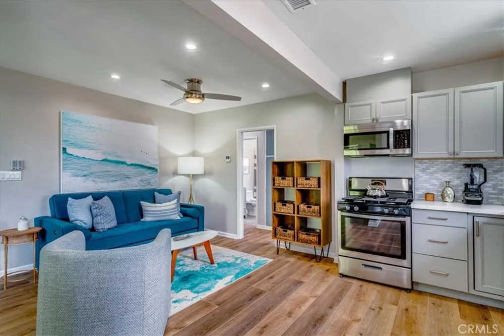 323 Culver Boulevard Playa del Rey, CA 90293