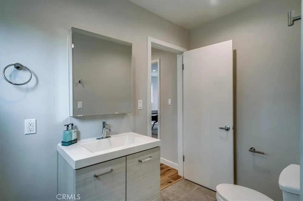 323 Culver Boulevard Playa del Rey, CA 90293