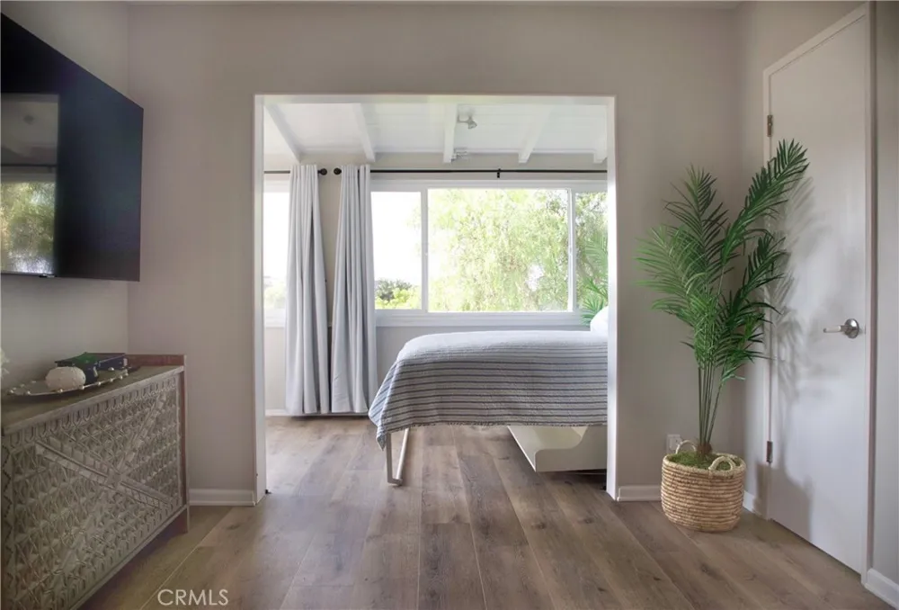 323 Culver Boulevard Playa del Rey, CA 90293