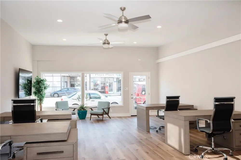 323 Culver Boulevard Playa del Rey, CA 90293