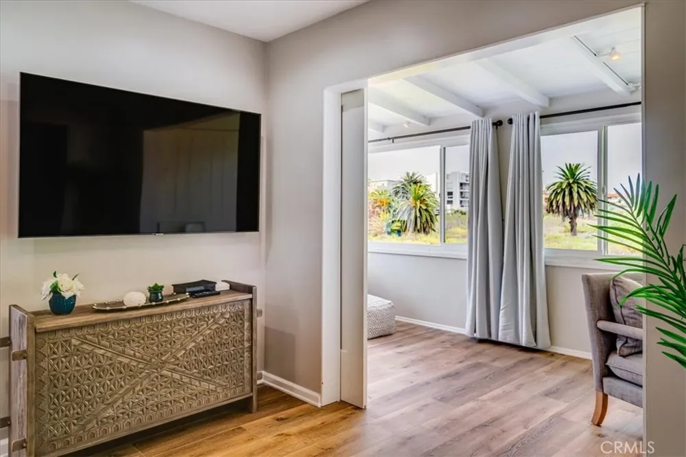 323 Culver Boulevard Playa del Rey, CA 90293
