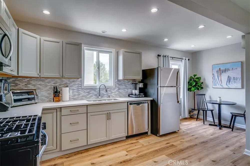 323 Culver Boulevard Playa del Rey, CA 90293