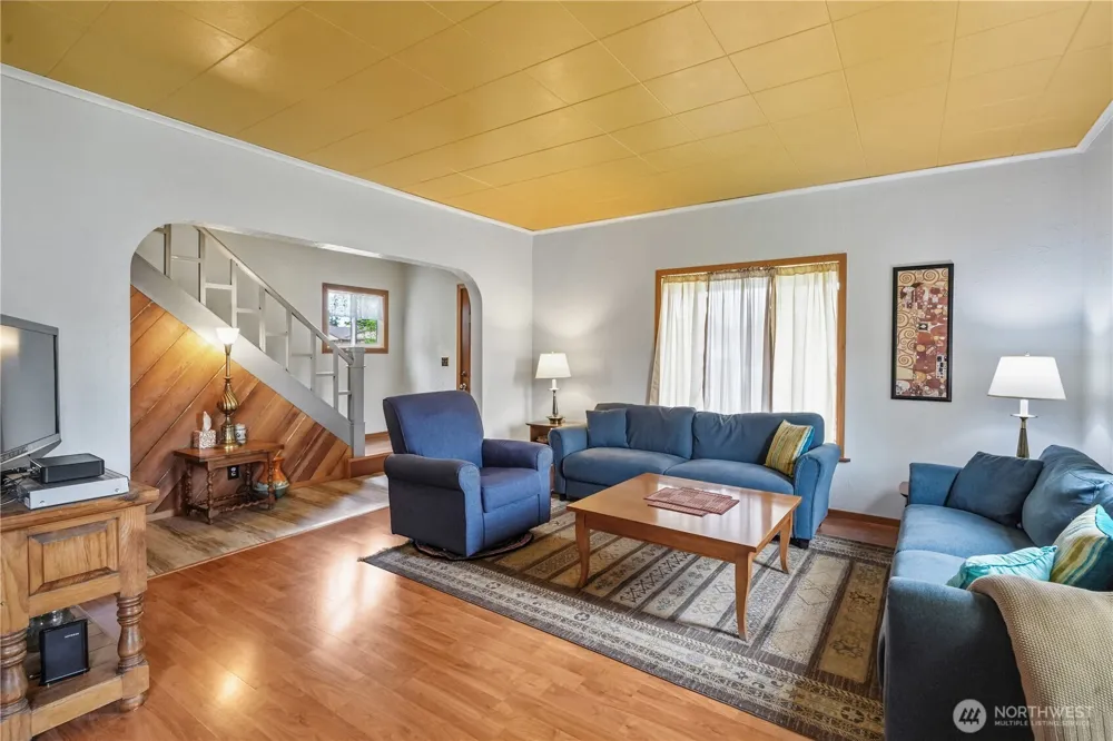 612 W Cherry Street Centralia, WA 98531