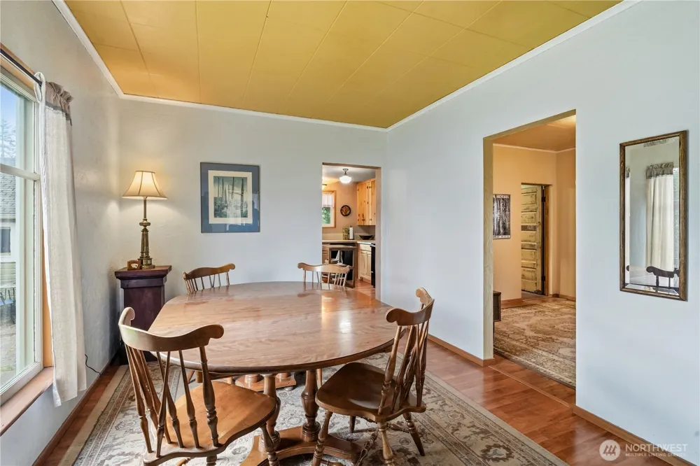 612 W Cherry Street Centralia, WA 98531