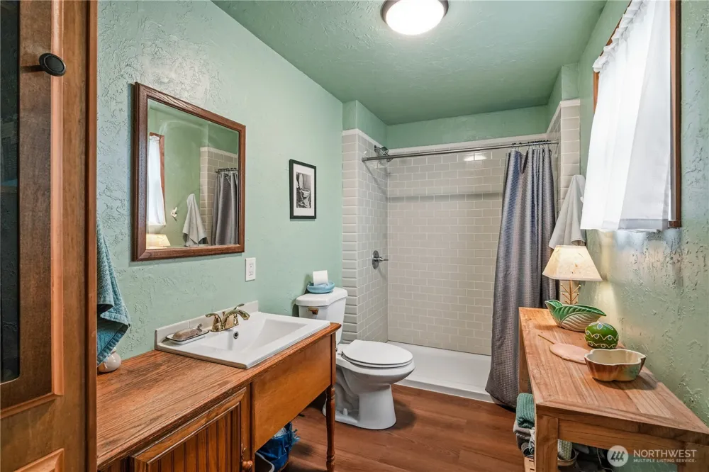 612 W Cherry Street Centralia, WA 98531