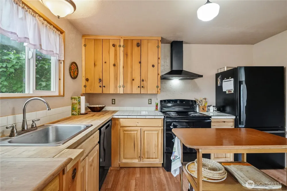 612 W Cherry Street Centralia, WA 98531