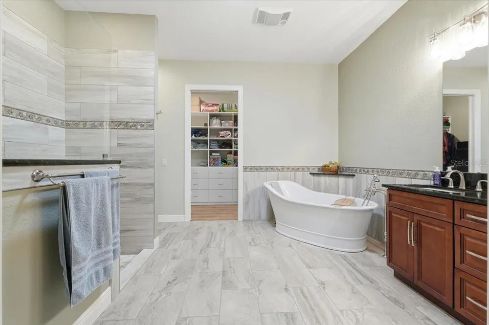 149 LAYNEWADE ROAD Polk City, FL 33868