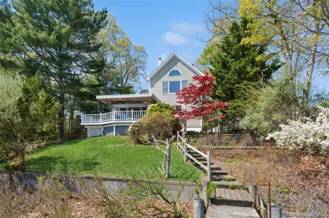 425 Briarwood Lane