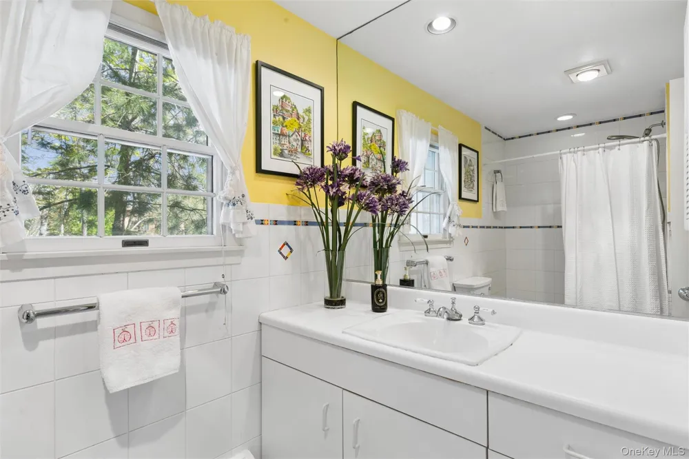 425 Briarwood Lane Cutchogue, NY 11935