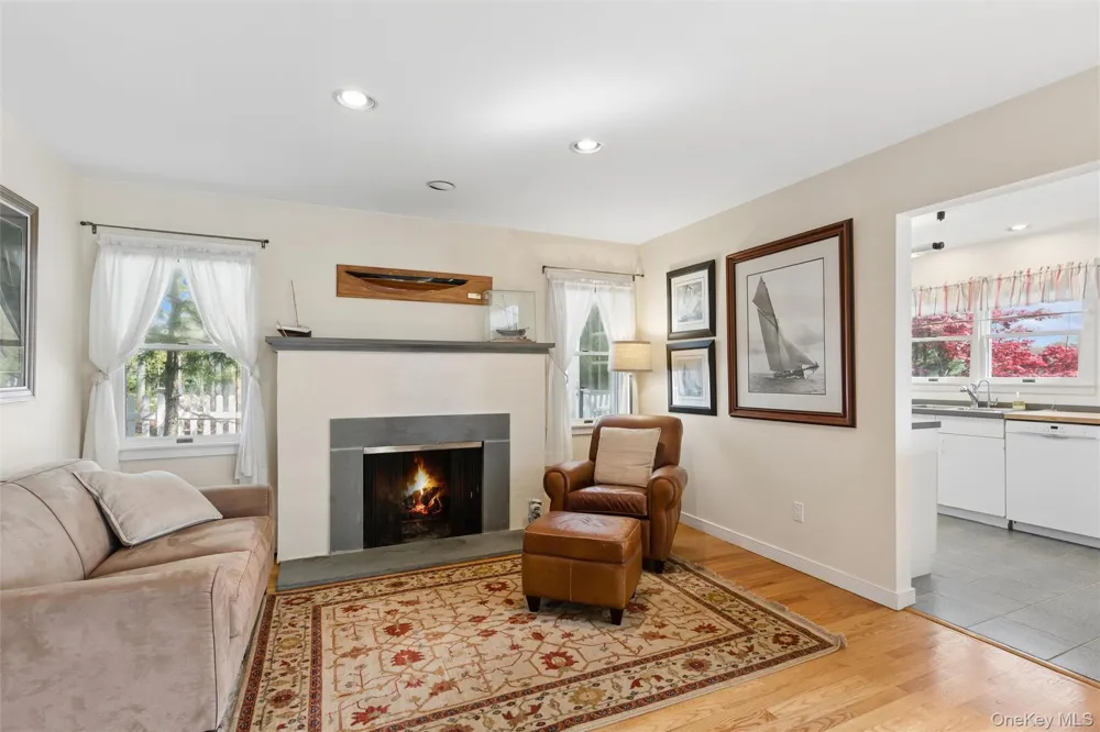 425 Briarwood Lane Cutchogue, NY 11935