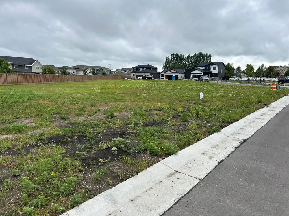 4849 Decorah Way S Fargo, ND 58047