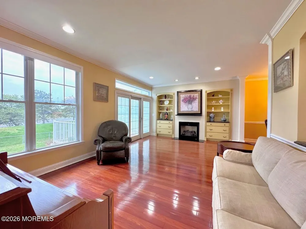 68 S Shore Drive #21 South Amboy, NJ 08879