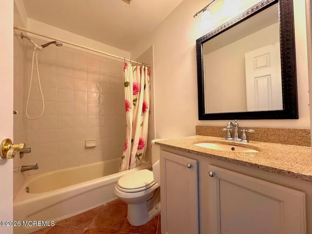 68 S Shore Drive #21 South Amboy, NJ 08879