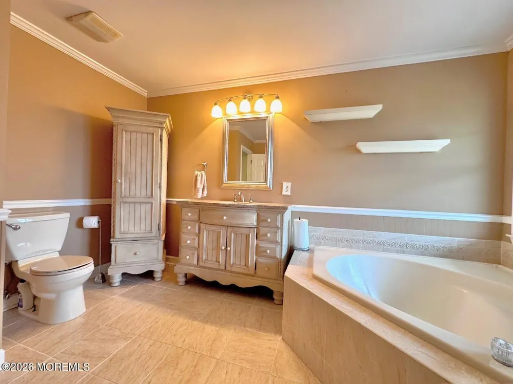 68 S Shore Drive #21 South Amboy, NJ 08879