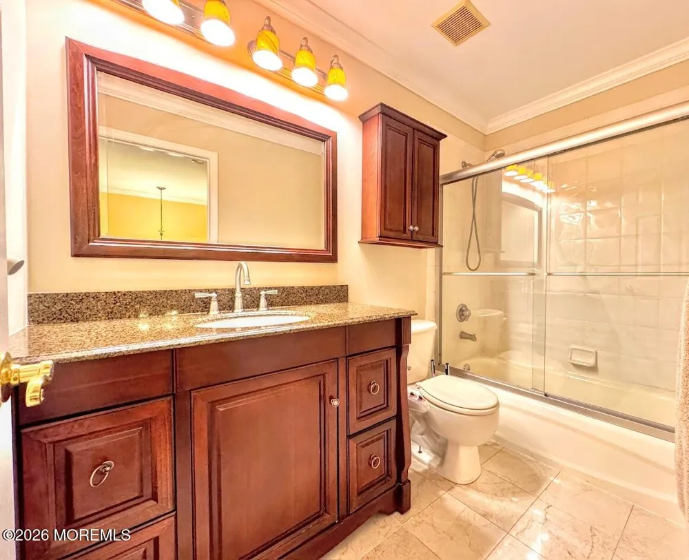 68 S Shore Drive #21 South Amboy, NJ 08879
