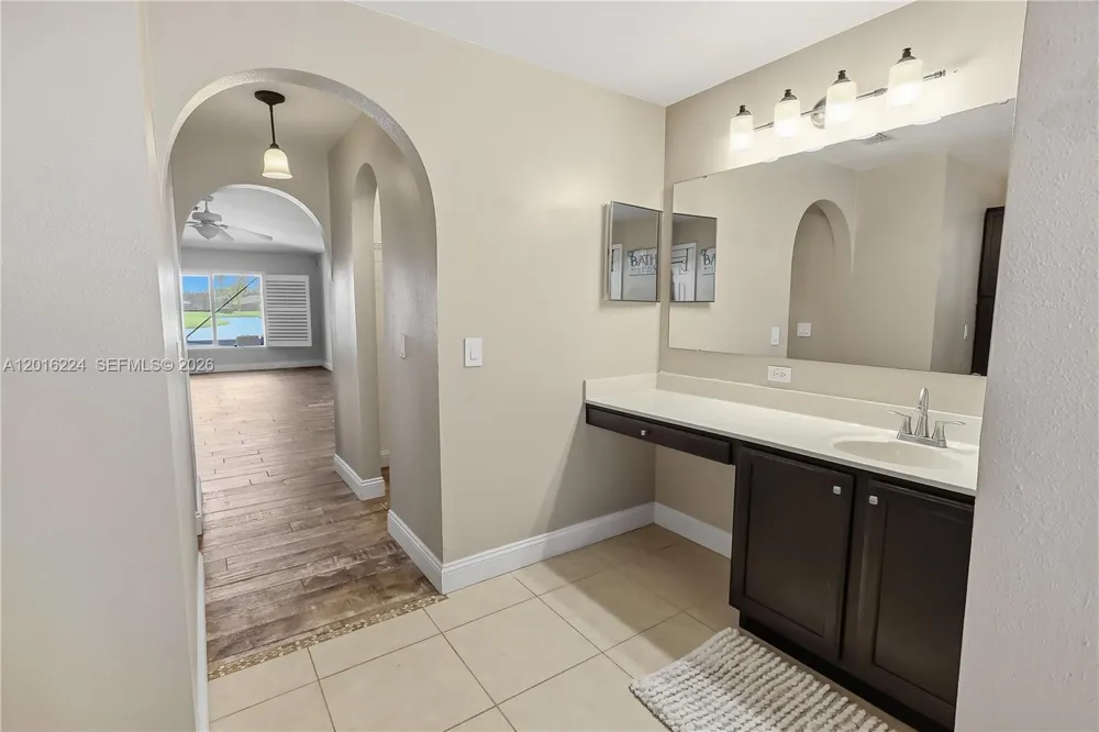 4738 Ashley Lake Cir Vero Beach, FL 32967