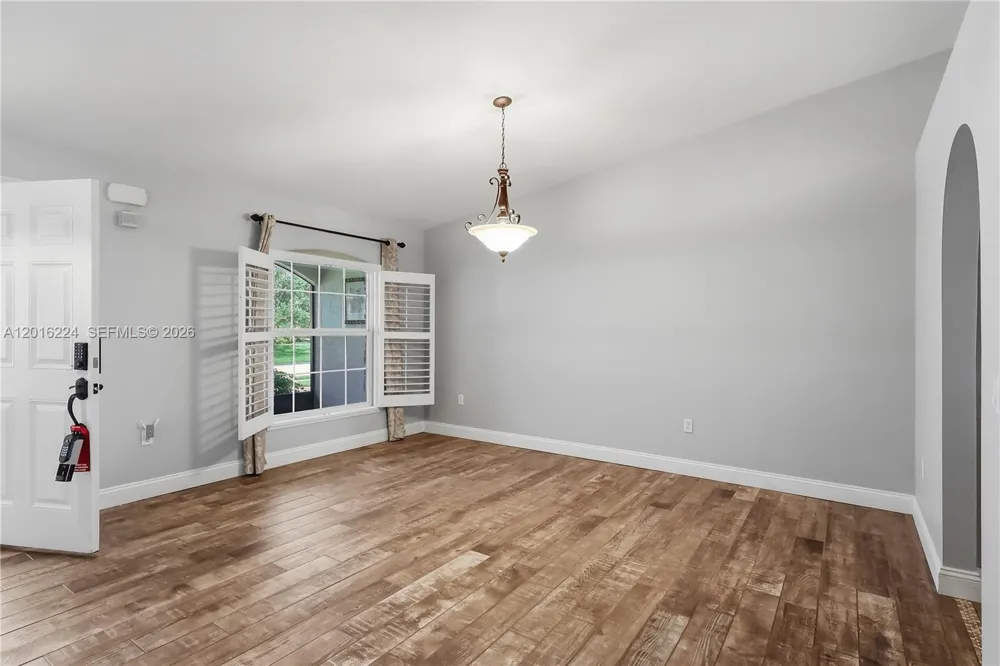 4738 Ashley Lake Cir Vero Beach, FL 32967