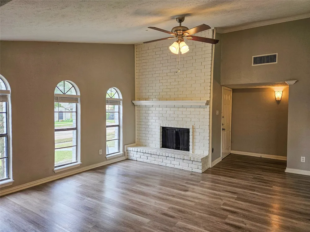 3717 Red Oak Drive Garland, TX 75043