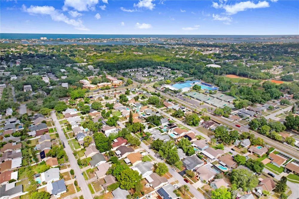 12819 129TH TERRACE Largo, FL 33774