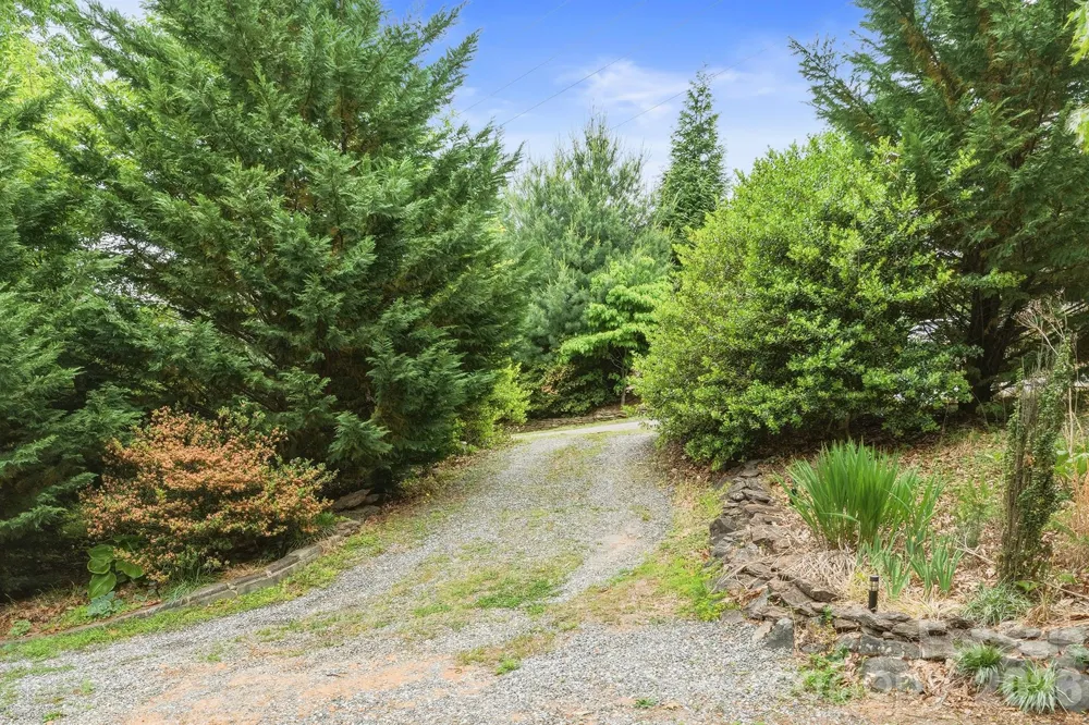 3190 Holly Road Connelly Springs, NC 28612