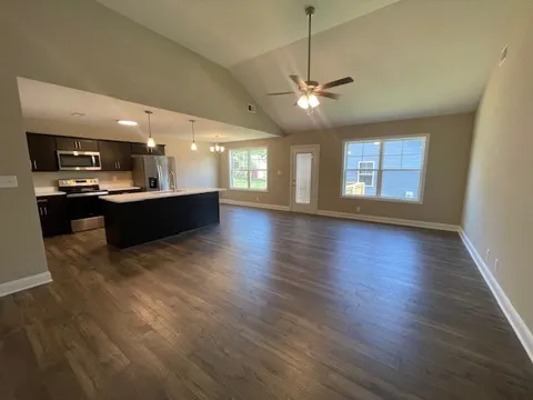 1105 Poppyseed Dr