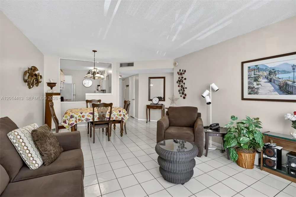 1817 S Ocean Dr #225 Hallandale Beach, FL 33009