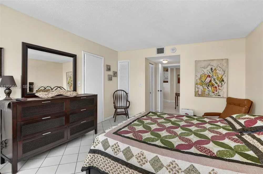 1817 S Ocean Dr #225 Hallandale Beach, FL 33009