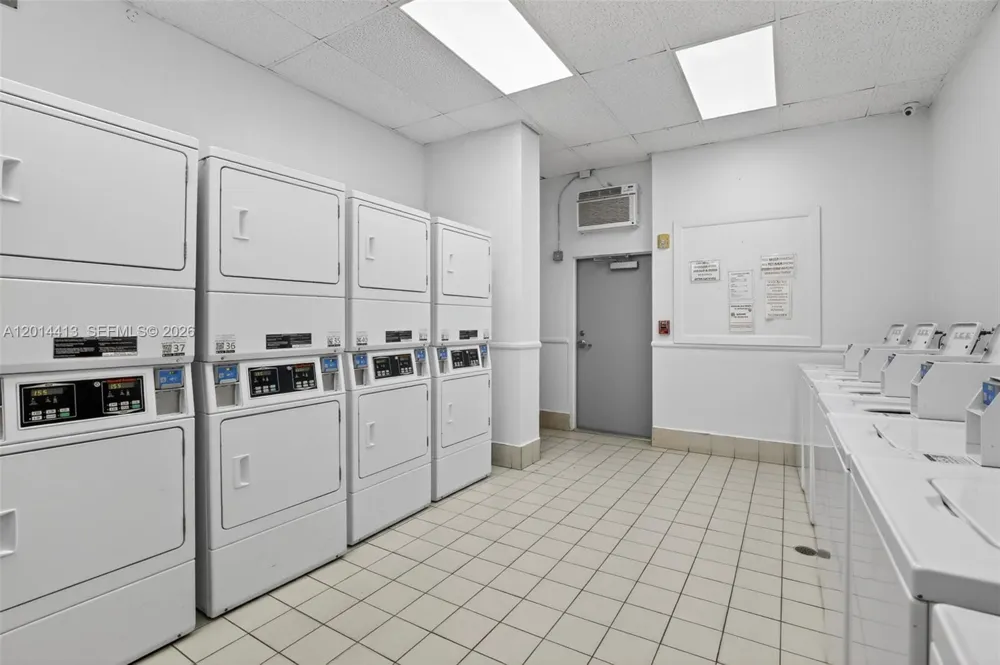 1817 S Ocean Dr #225 Hallandale Beach, FL 33009