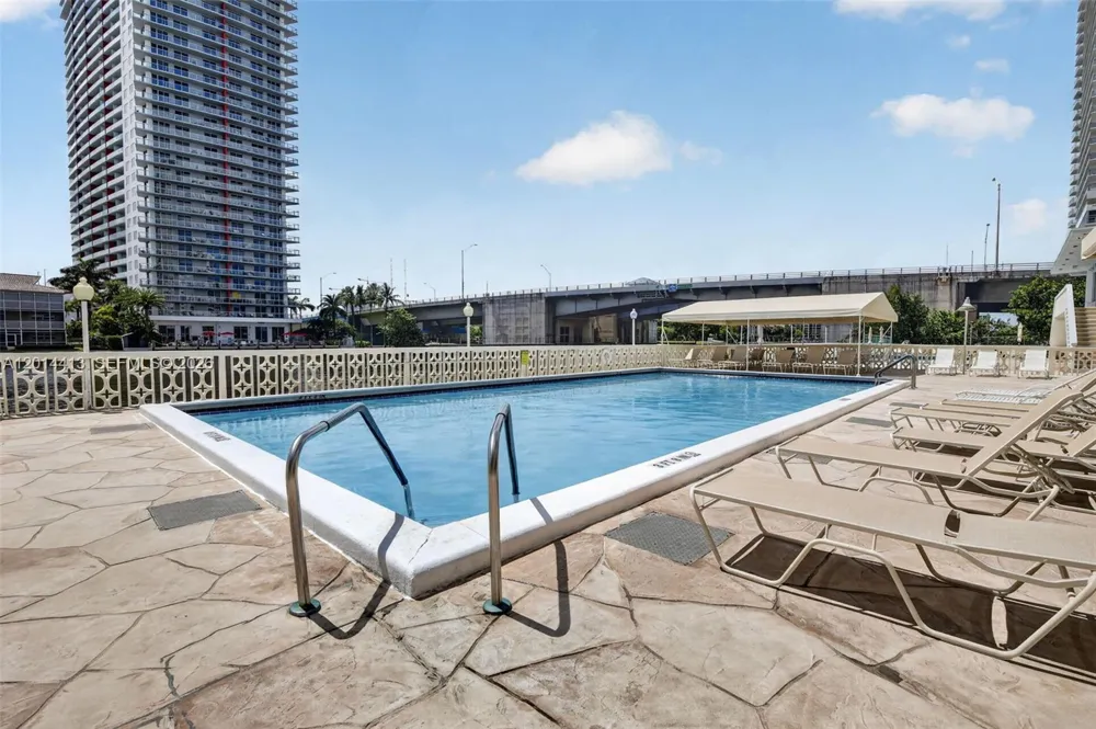1817 S Ocean Dr #225 Hallandale Beach, FL 33009