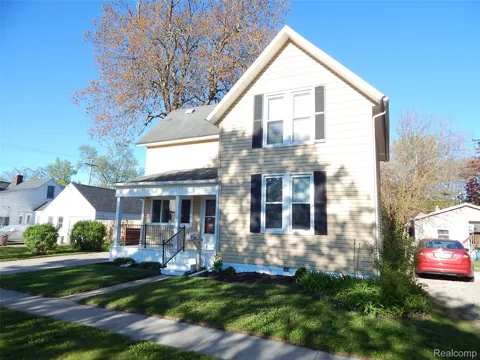 2711 Cherry Street