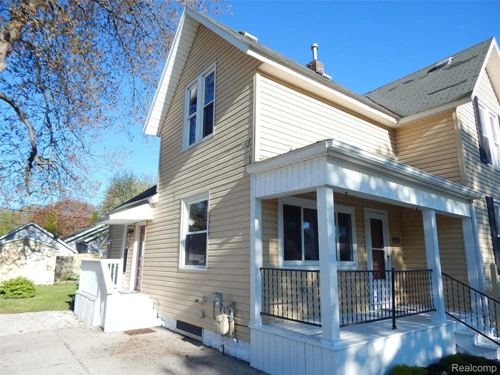 2711 Cherry Street Port Huron City, MI 48060