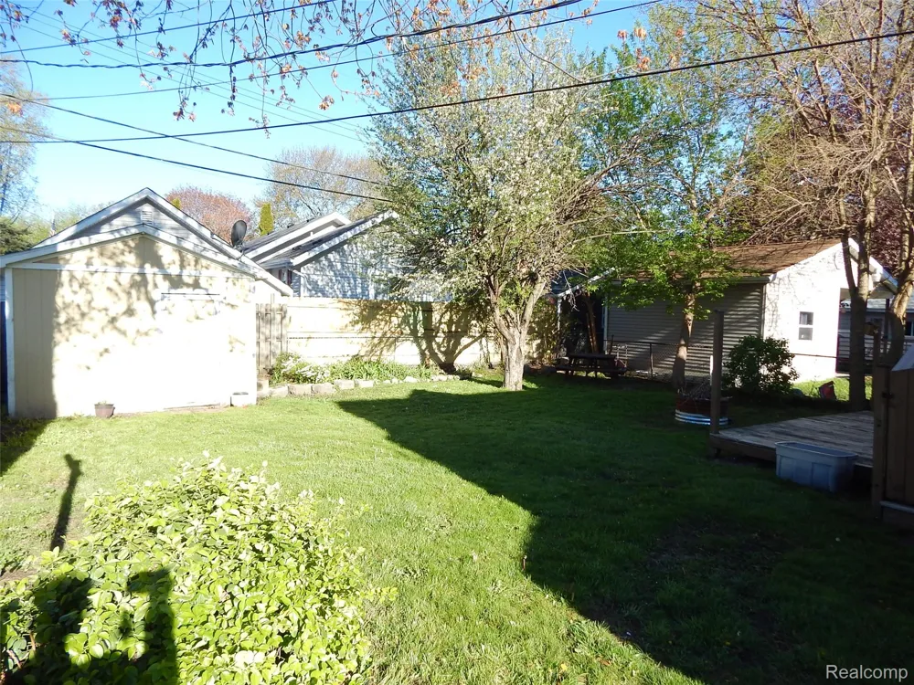 2711 Cherry Street Port Huron City, MI 48060