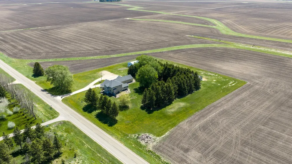 62773 170th Street Rose Creek, MN 55970