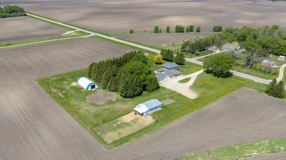 62773 170th Street Rose Creek, MN 55970
