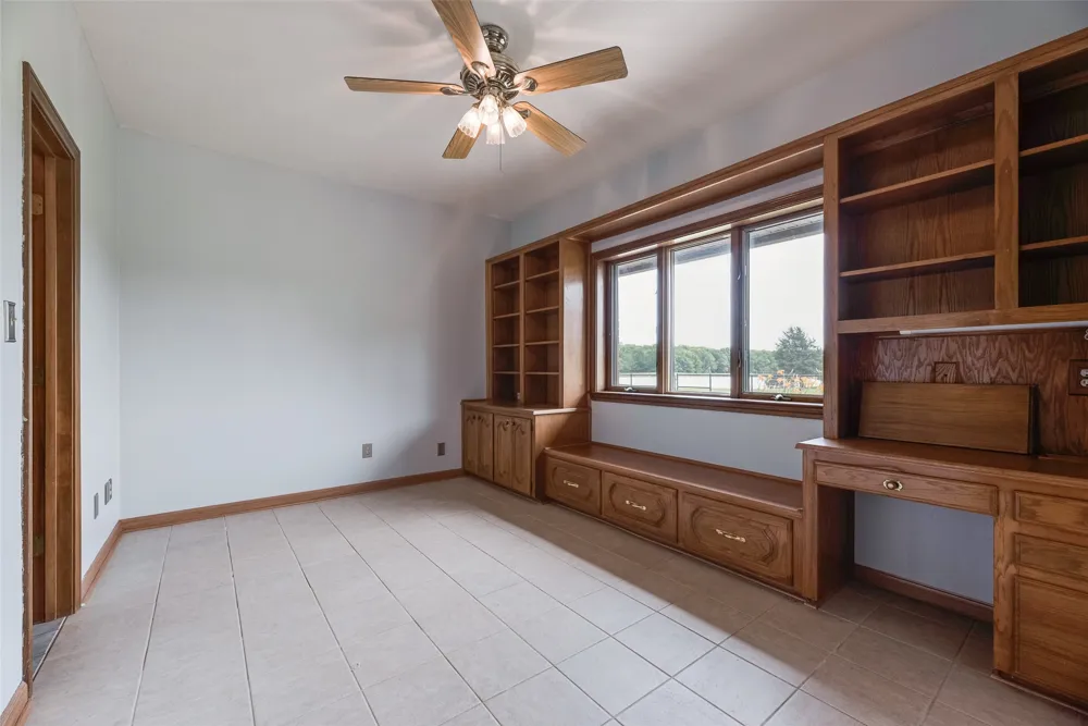1040 County Road 3505 Quinlan, TX 75474