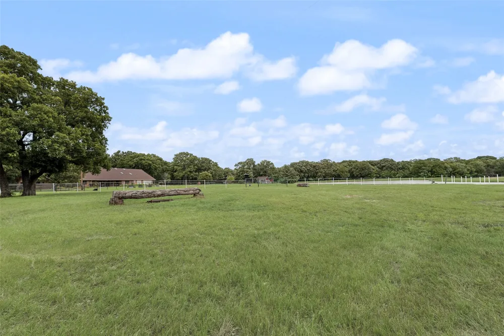 1040 County Road 3505 Quinlan, TX 75474