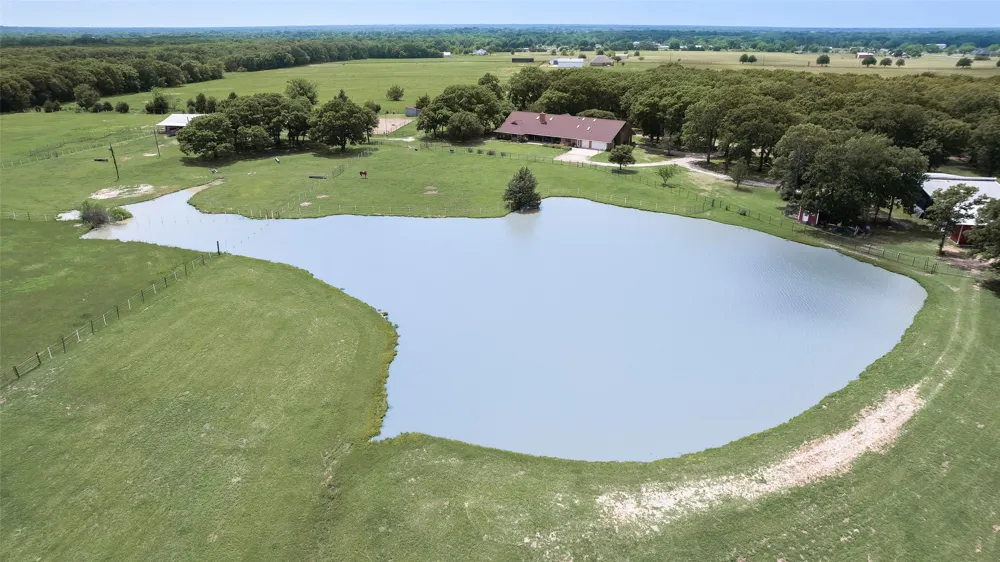 1040 County Road 3505 Quinlan, TX 75474