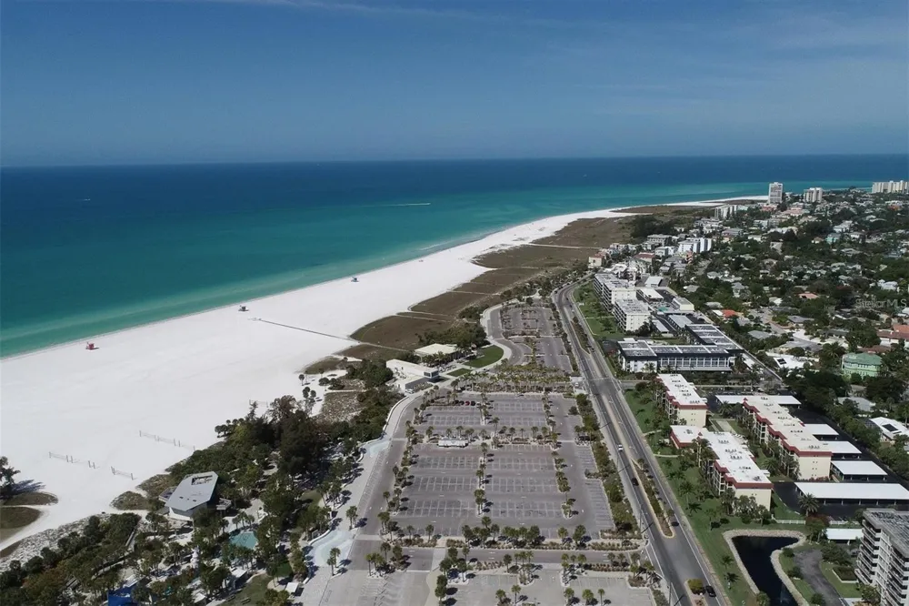 4219 FRONTIER WAY #105 Osprey, FL 34229