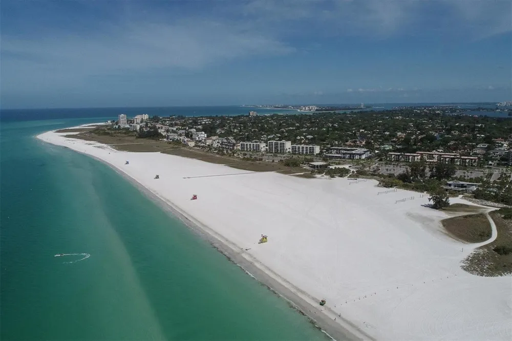 4219 FRONTIER WAY #105 Osprey, FL 34229
